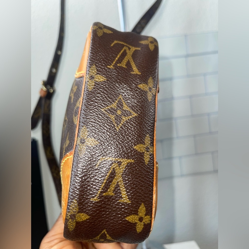 Authentic Louis Vuitton Monogram Danube Mini Leather Crossbody - Picture 2 of 12